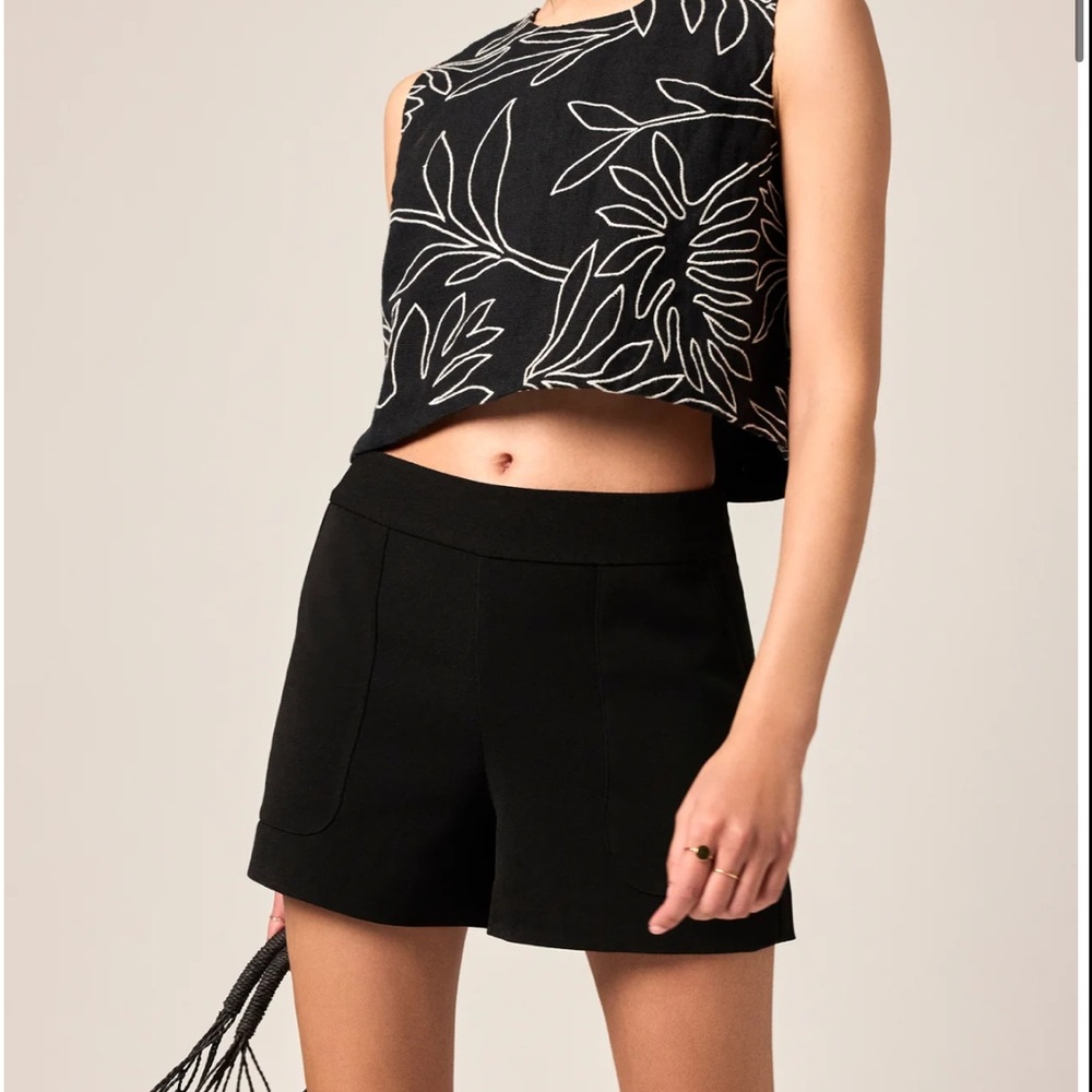 Marie Oliver Mia Black Women's Shorts